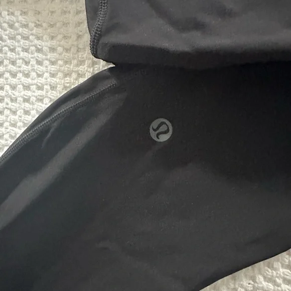 Lululemon Base Pace High Rise Tight 25” - Picture 2 of 6